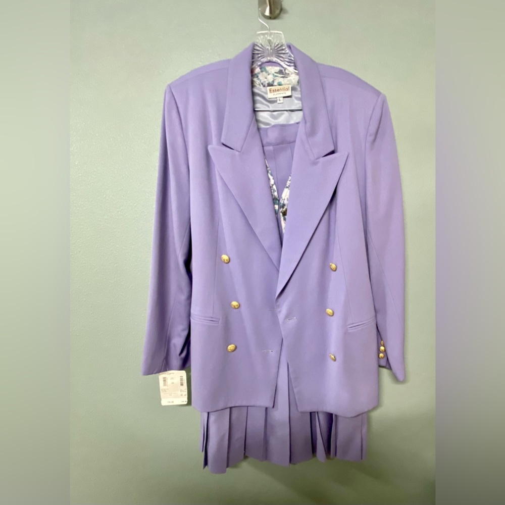 Career Essentials Skirt Suit